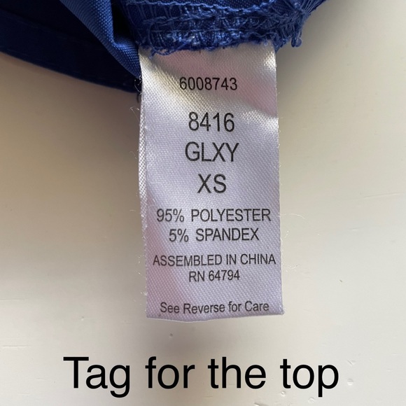 XS Med Couture Women’s ‘Activate’ Scrub Set - Picture 11 of 12